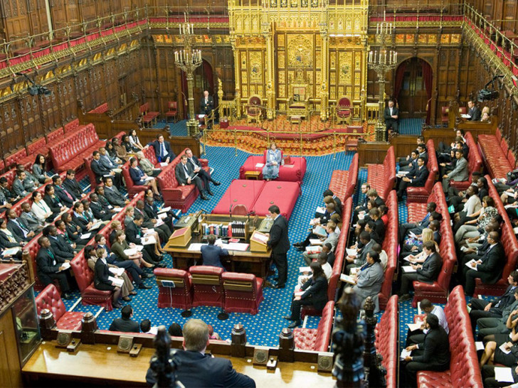 Britanija ukida nasljedna mjesta u Domu lordova