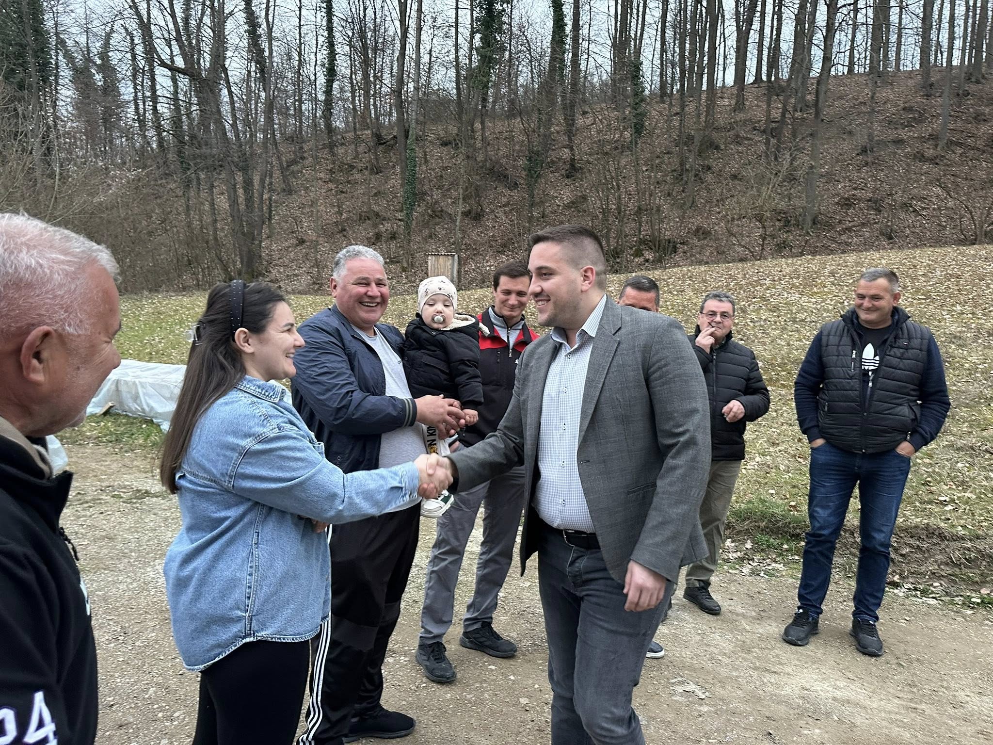Peticiom do vode: Mještani Dragočaja traže rješenje za 10 domaćinstava