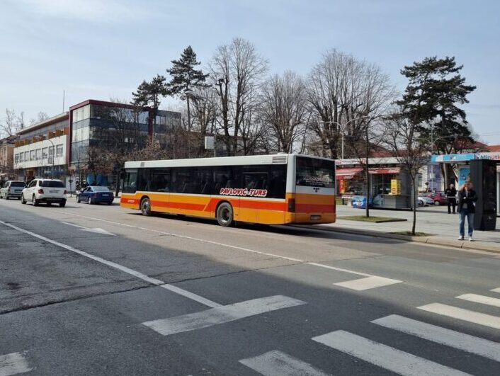 Drama u Banjaluci: Putnik davio vozača autobusa tokom vožnje