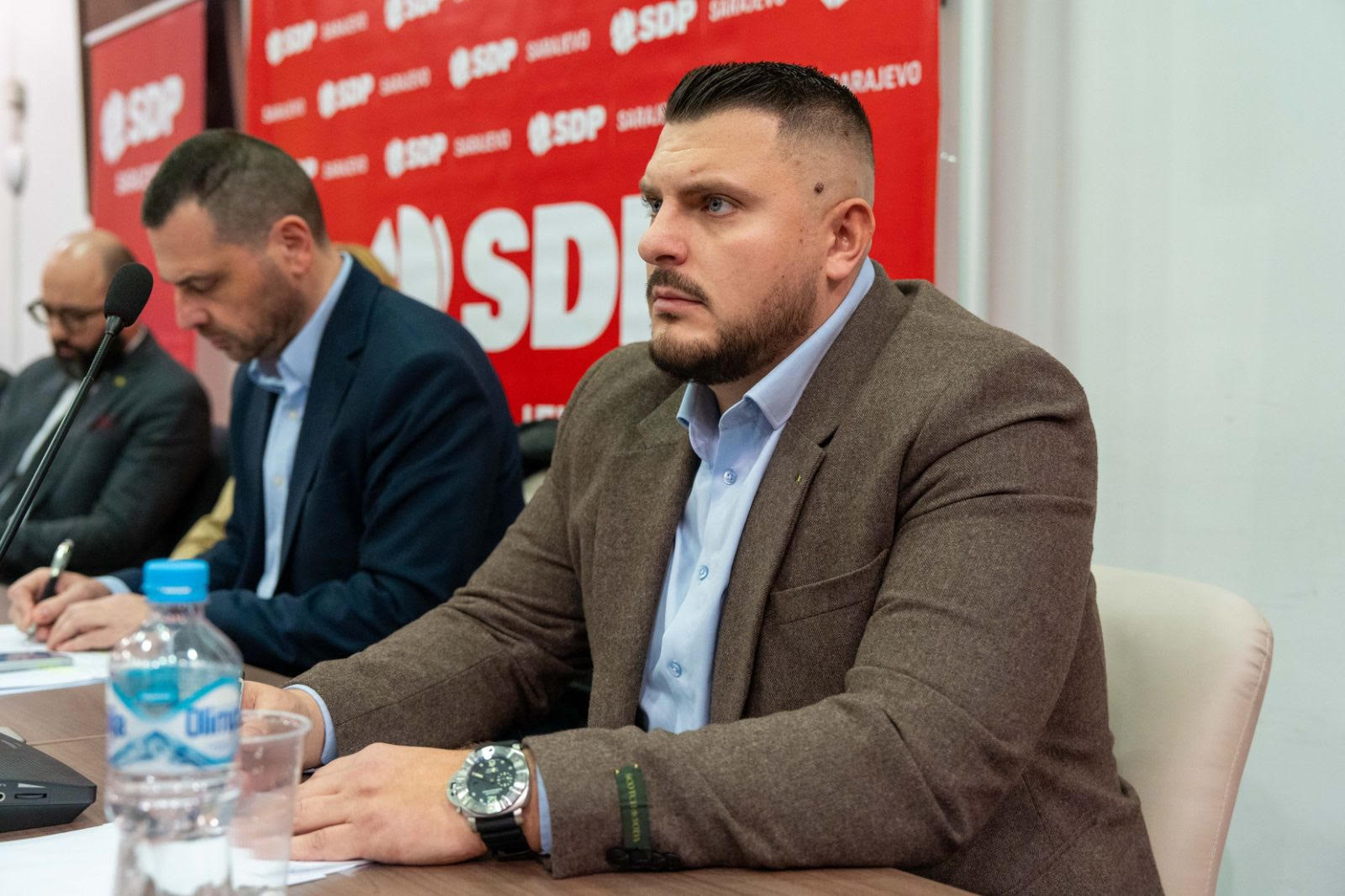 Lemezan: Semire Efendiću, nikad ti nije kasno podnijeti ostavku!