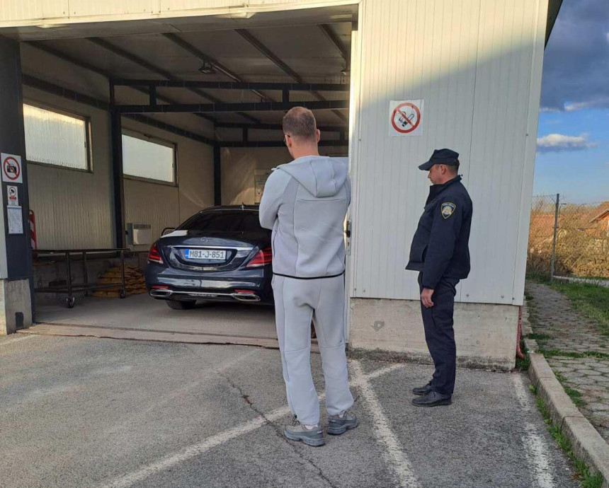Stanivuković ponovo pretresan u Hrvatskoj: Odveli me u garažu, uz pse koji njuškaju FOTO