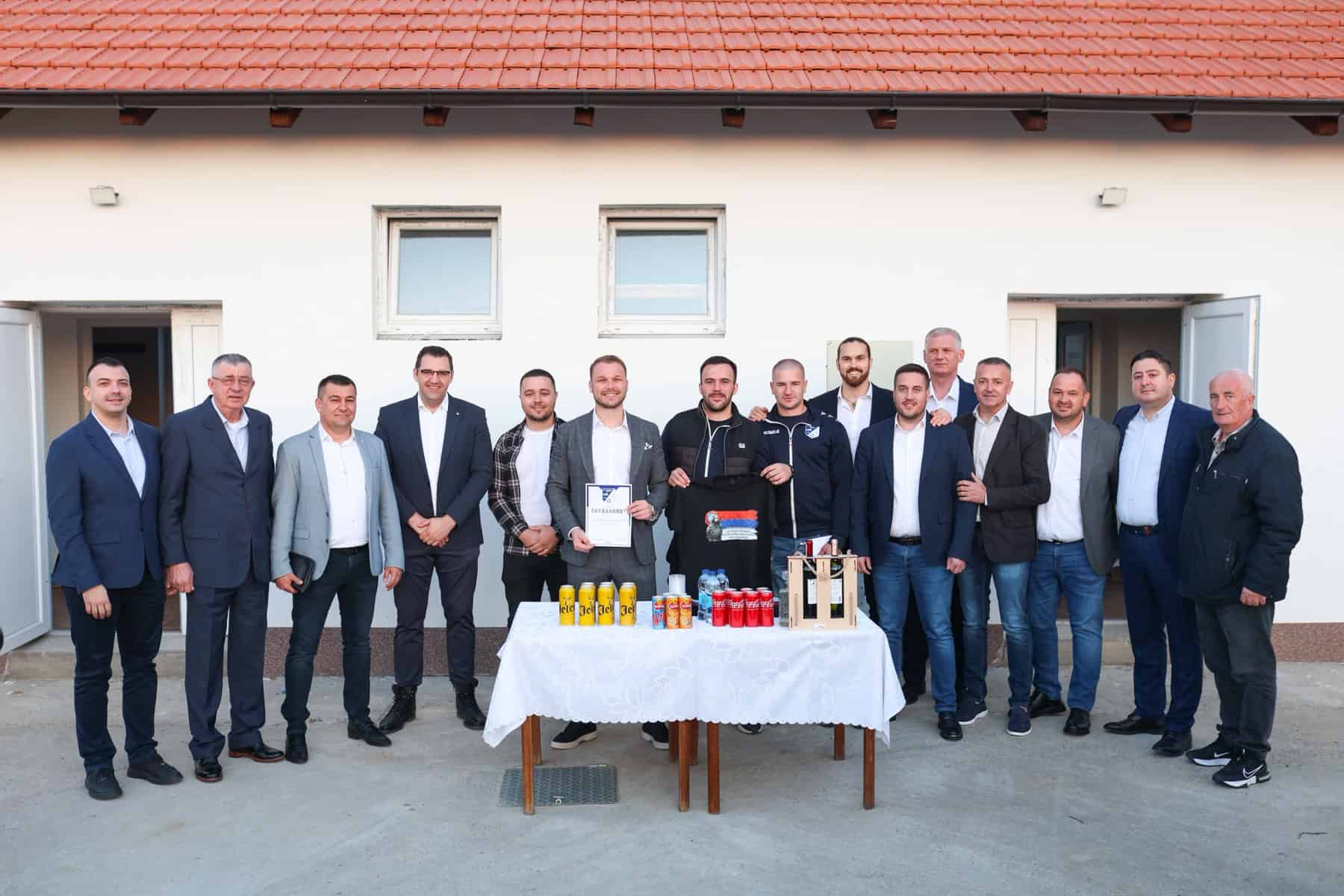 Stanivuković posjetio FK “Majevica” i najavio pomoć (FOTO)