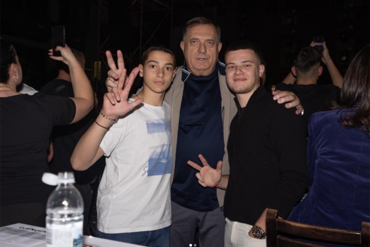 Dodik sa unucima na koncertu Aleksandre Prijović: “Ništa ljepše”