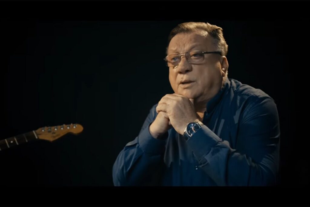 “Svanuo dan”: Posthumno objavljen duet Halida Bešlića i Amira Jesenkovića (VIDEO)