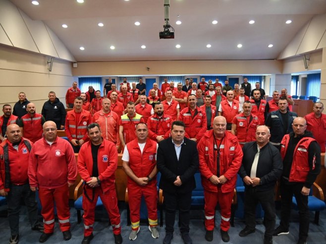 Stevandić sa predstavnicima vozača u službi hitne medicinske pomoći i vozačima bolnica