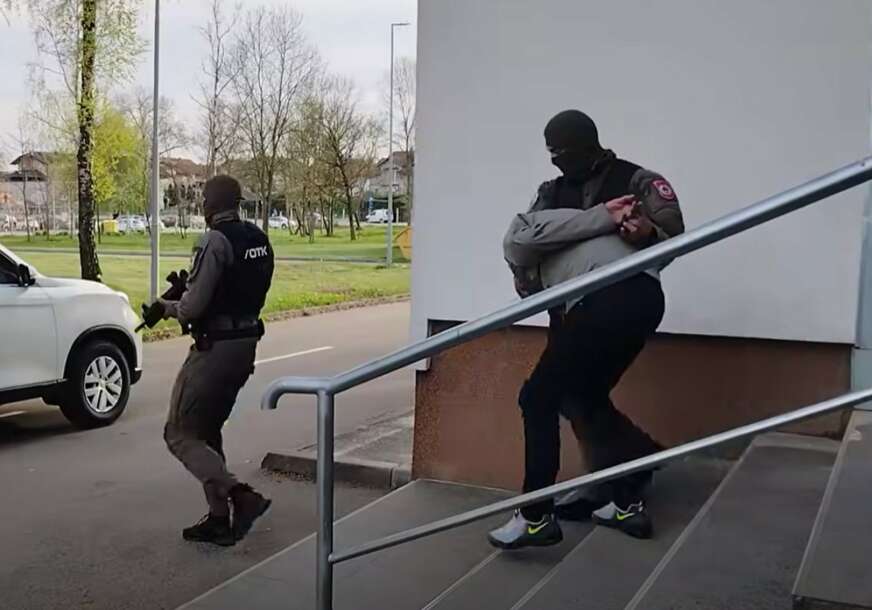 Uhapšeni vozač predat Tužilaštvu BiH: U kamionu pronađeno 38 migranata (VIDEO)