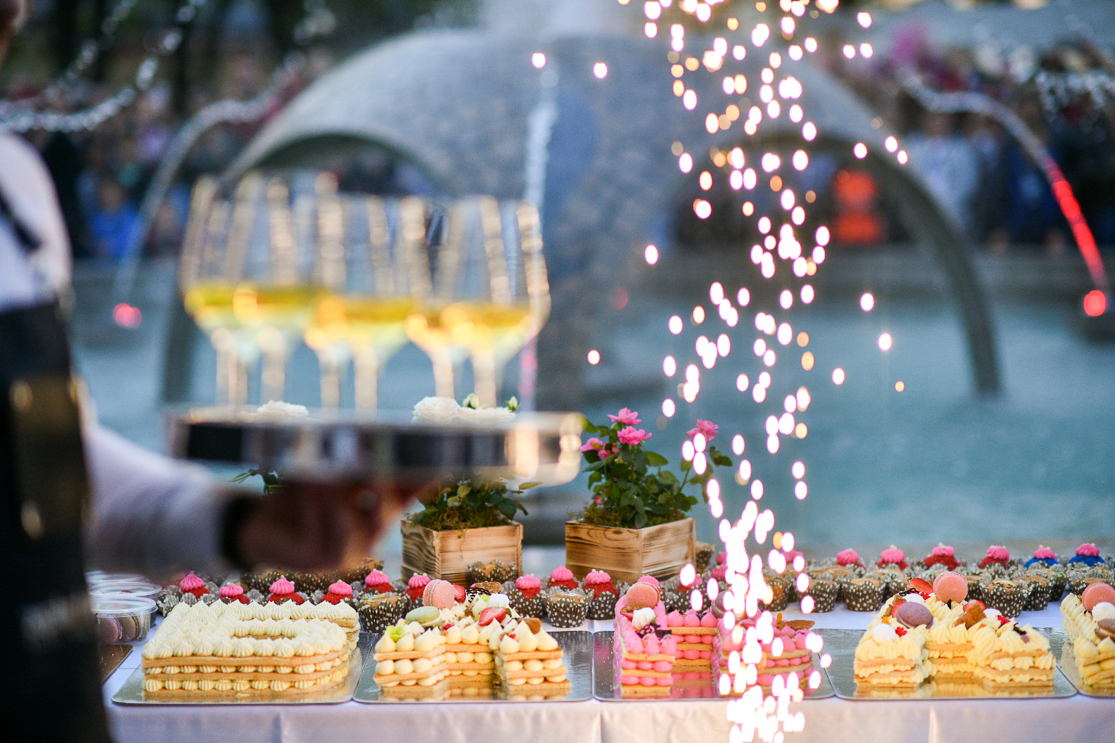 Banja Luka priprema spektakularnu proslavu Dana grada: Koncerti, velika torta i impresivna instalacija na Kastelu