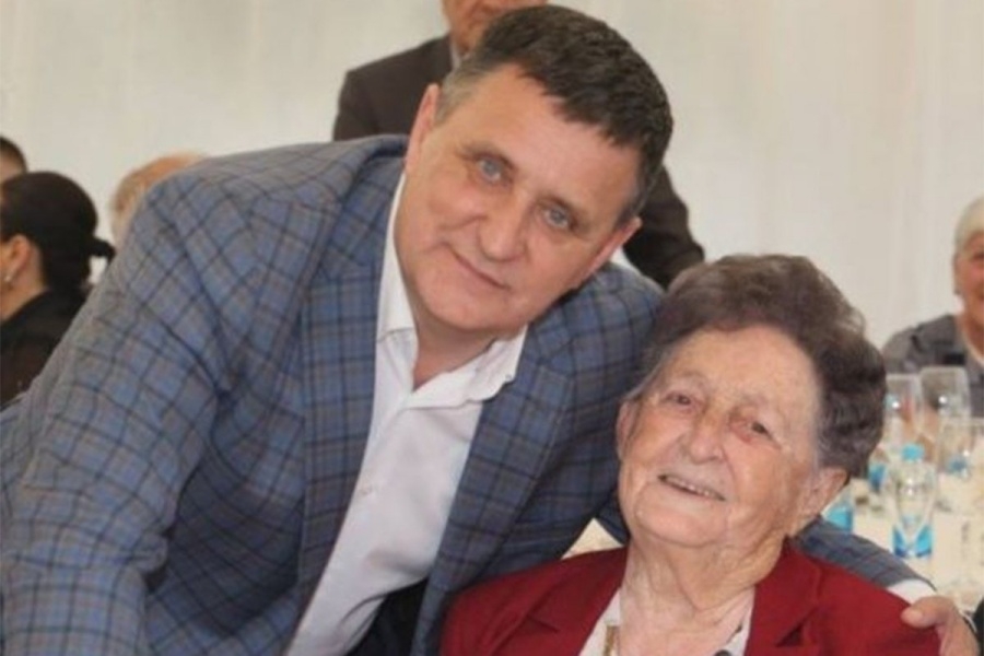 Vlado Đajić se oprostio od majke Milorada Dodika