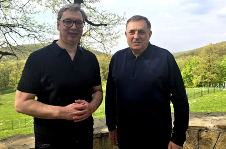 “Prelijepe su Srbija i Srpska” Vučić objavio fotografiju sa Dodikom, pa otkrio o čemu su razgovarali na sastanku