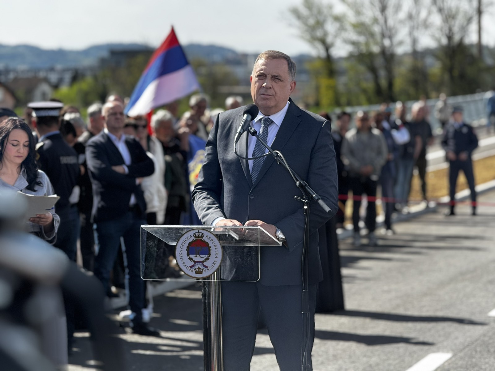Dodik i dječak Pavle presjekli vrpcu: Most u Česmi pušten u saobraćaj