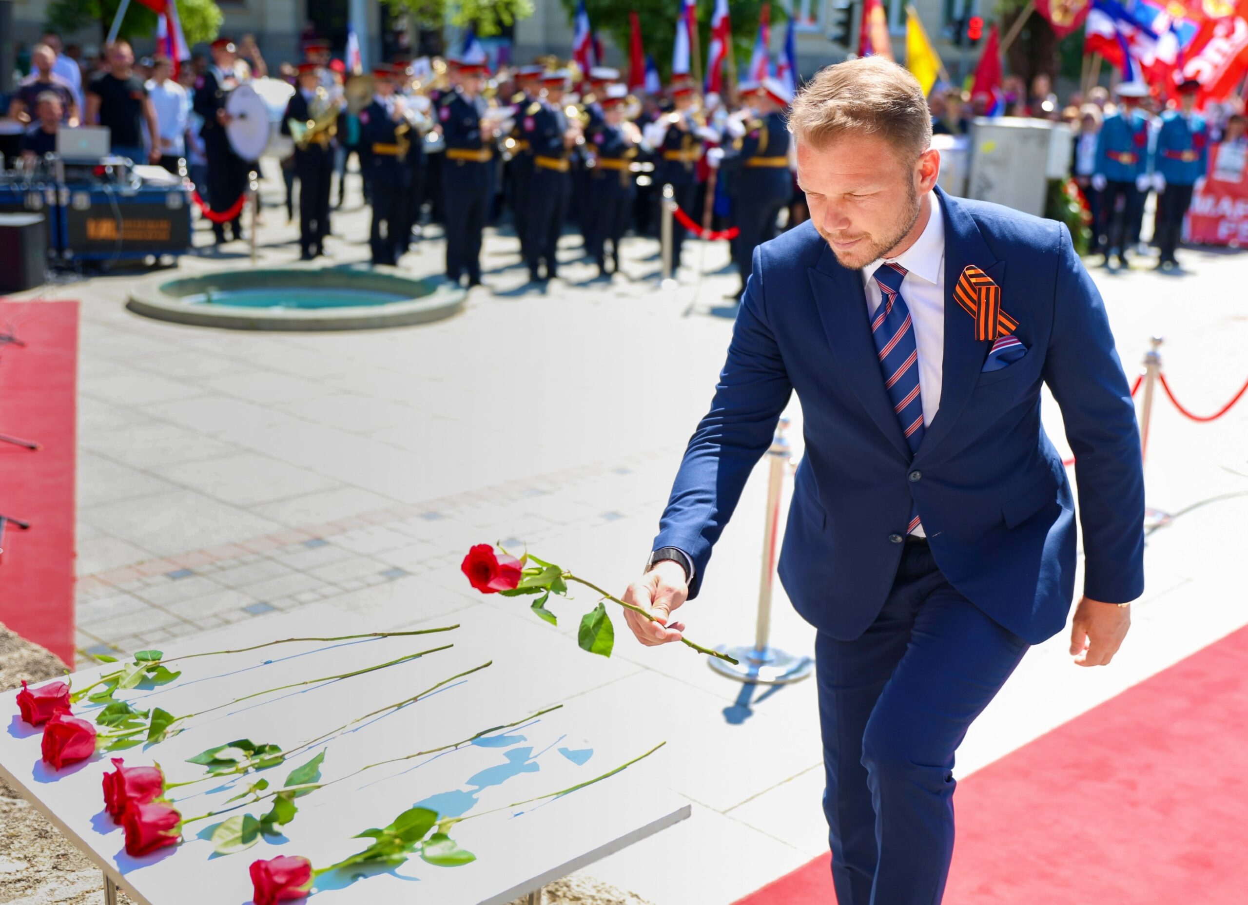 Stanivuković na Dan pobjede poručio: Naša je dužnost da pamtimo i čuvamo istinu (FOTO)