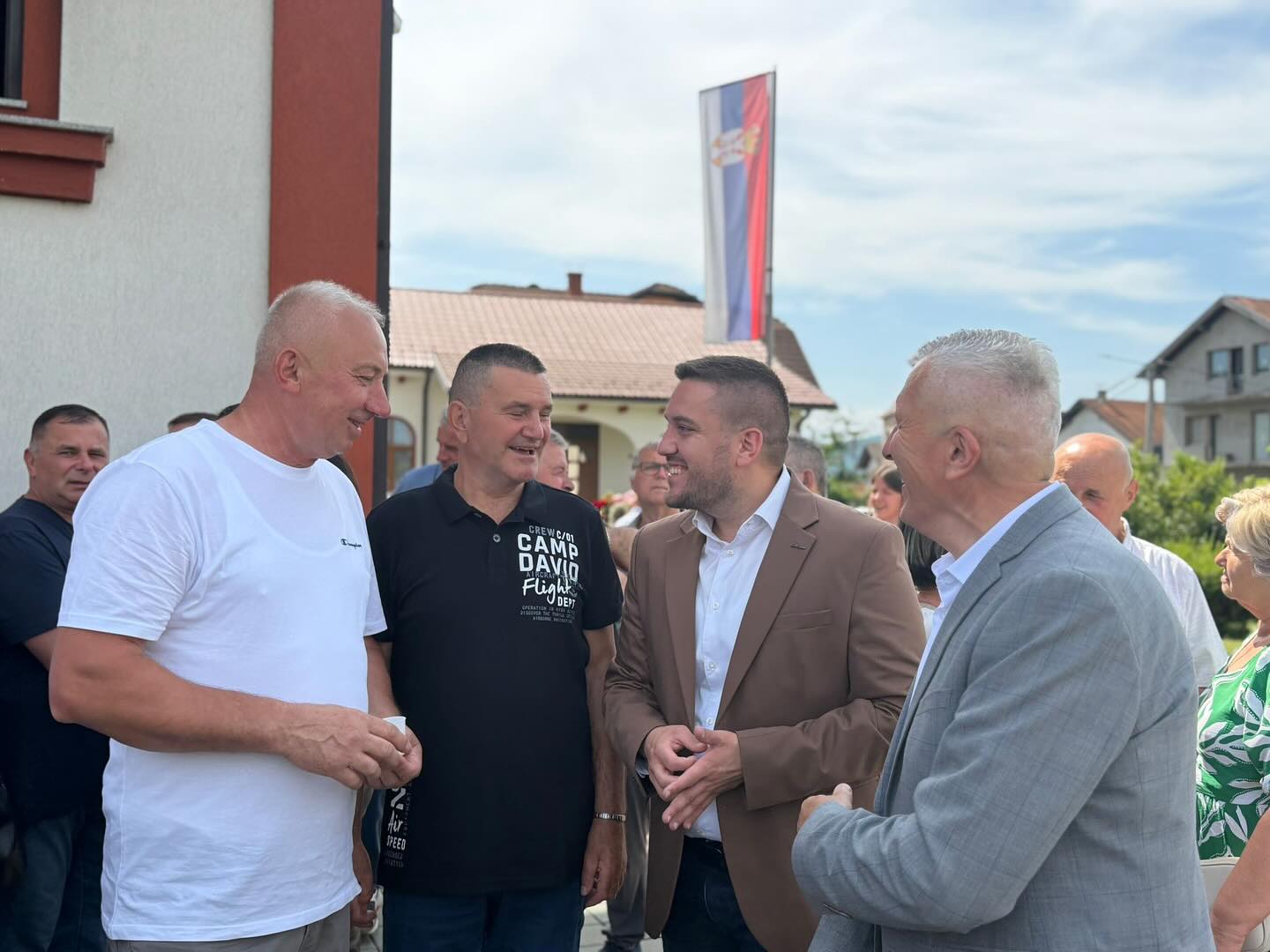 U znak zahvalnosti herojima: Drinić najavio izgradnju spomenika borcima iz Česme (FOTO)