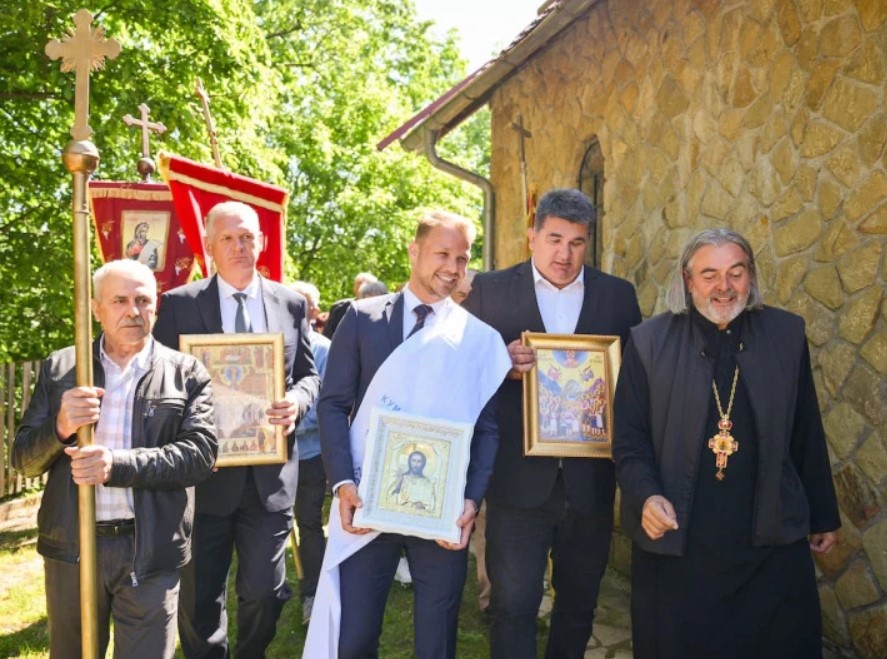 Stanivuković kum slave obnovljene svetinje iz 13. vijeka