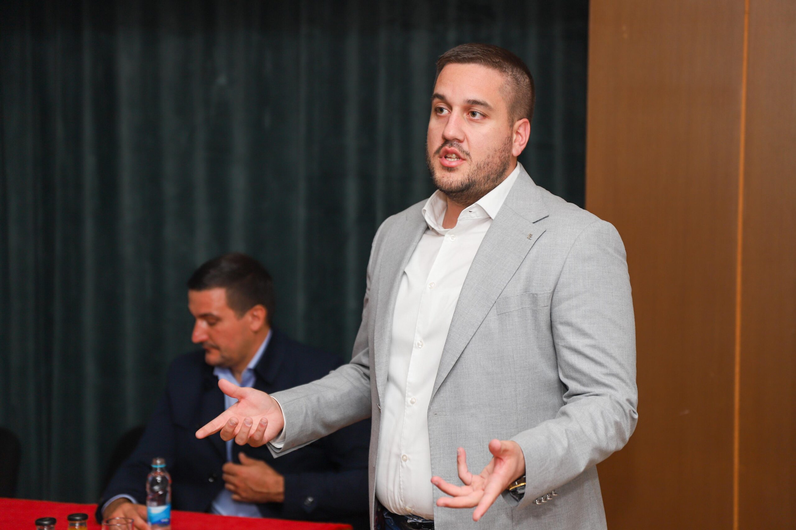 Drinić: Vukanović svojim istupima i političkim potezima ide u korist aktuelnoj vlasti