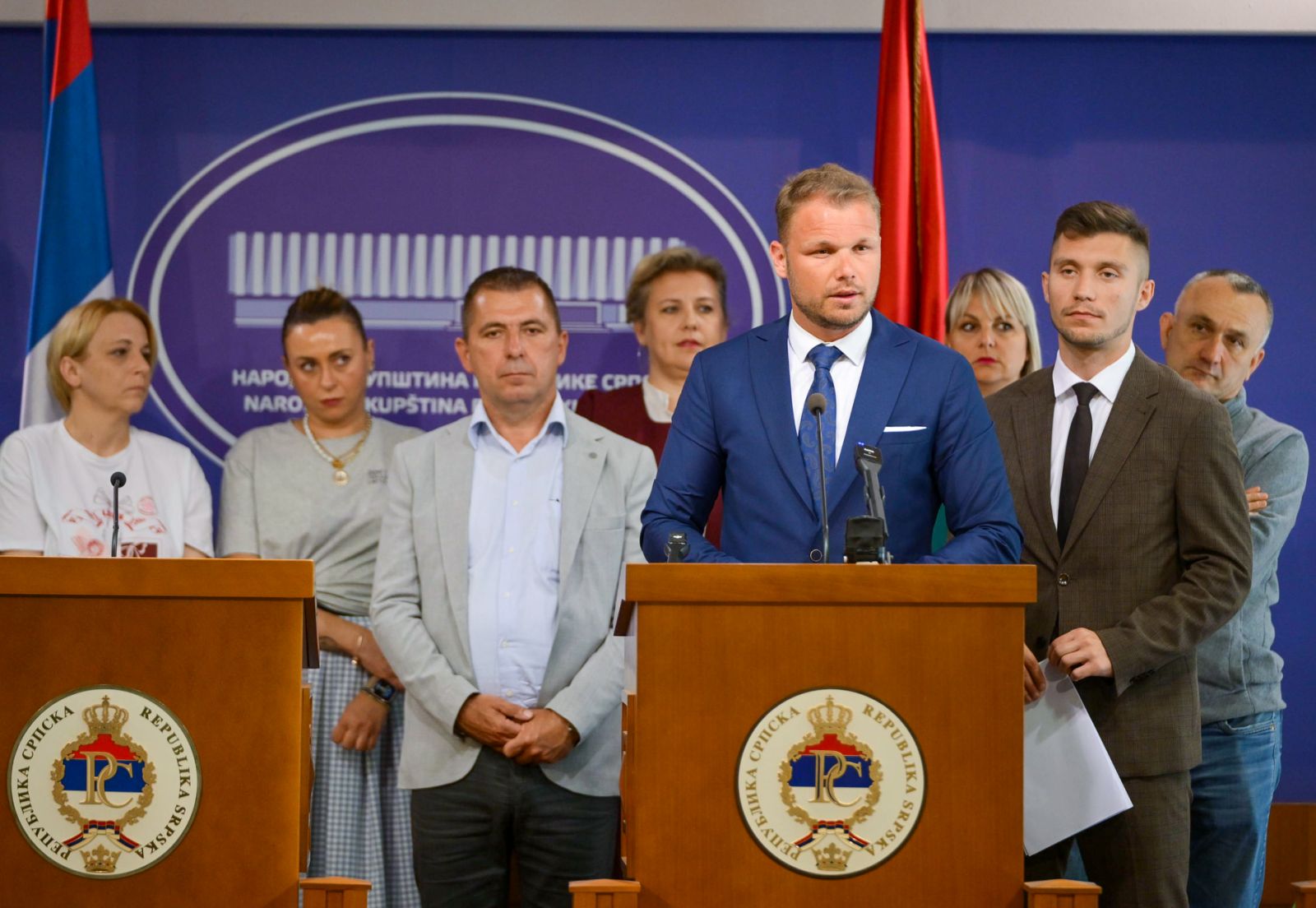 Sastanak sa roditeljima-njegovateljima: Stanivuković poručio da treba ukinuti sva starosna ograničenja (FOTO)