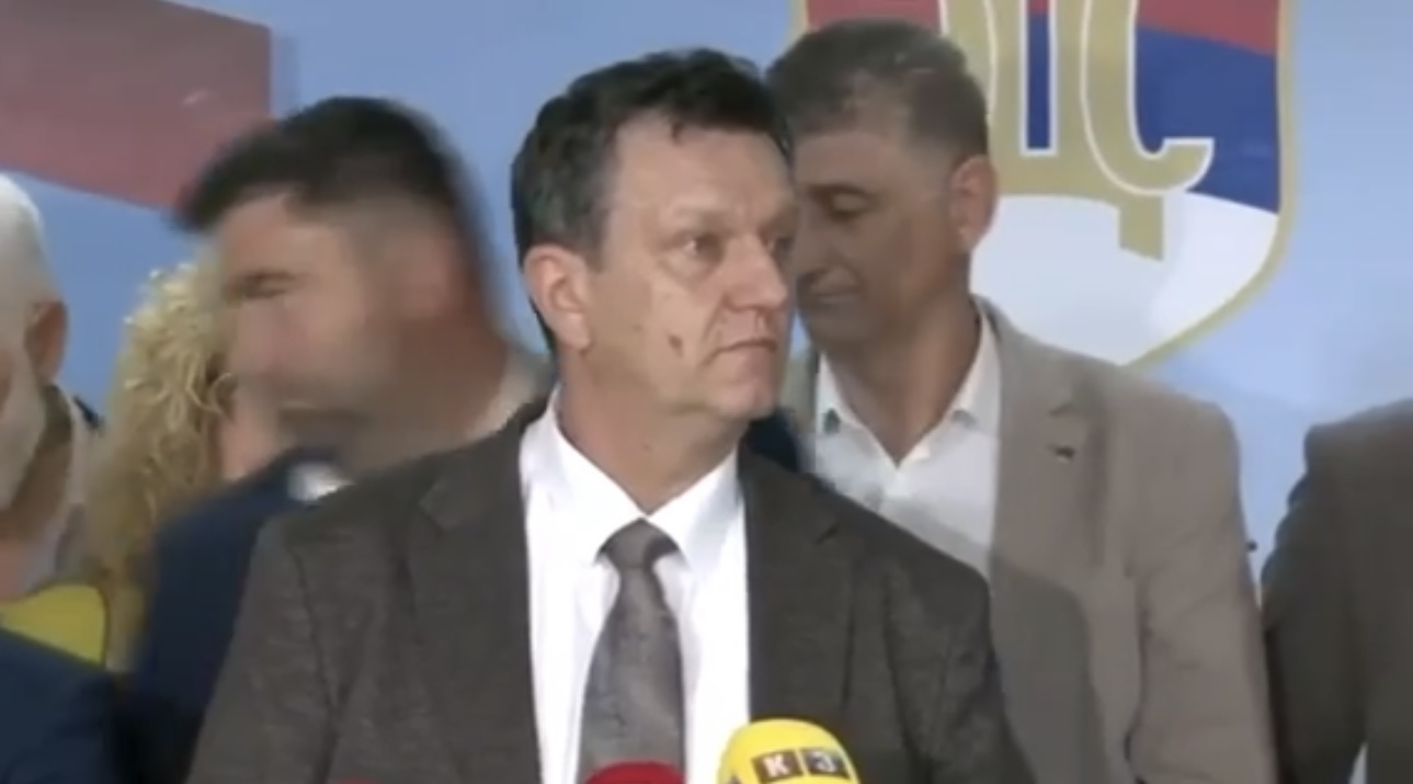 PETROVIĆ UHVAĆEN U LAŽI? Blanuša ga JAVNO demantovao, ovaj bijesno napustio konferenciju! (FOTO, VIDEO)