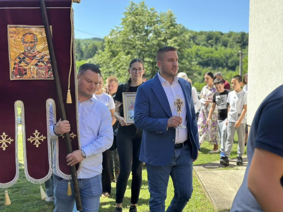 Zajedništvo koje daje rezultate: Drinić među mještanima Grujića Gaja i Racuna (FOTO)