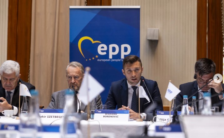 Bojan Kresojević sa Konferencije EPP: “Nećemo dozvoliti da drugi pričaju o nama!”