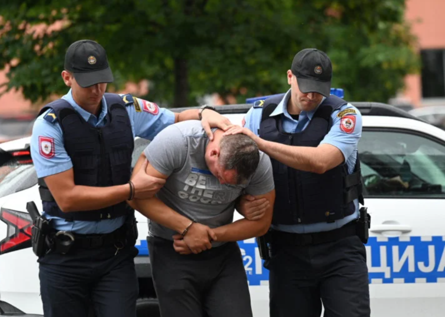 Tužilaštvo traži pritvor za Banjalučanina (36): Osumnjičen da je za manje od 40 minuta opljačkao nekoliko radnji u Banjaluci