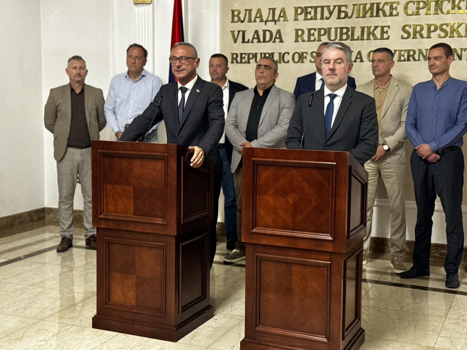 Potpisan poseban kolektivni ugovor za zaposlene u javnim službama