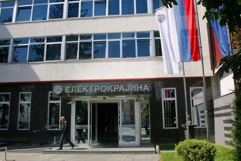 AŽURNI NA RAČUNU, NEVIDLJIVI NA TERENU Mračni srednji vijek u strogom centru Banjaluke: Dokle više, Elektrokrajino?