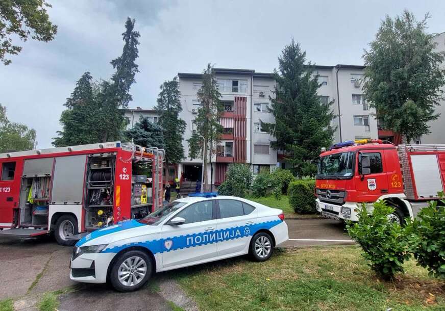 Drama u banjalučkoj zgradi: Goran kroz dim upozorio baku i unuku i spriječio tragediju