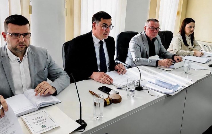 Skupštinska većina u Srpcu odbila raspravu o radu „Vodovoda“ i „Komunalca“: Drinić poručio da građani imaju pravo na istinu