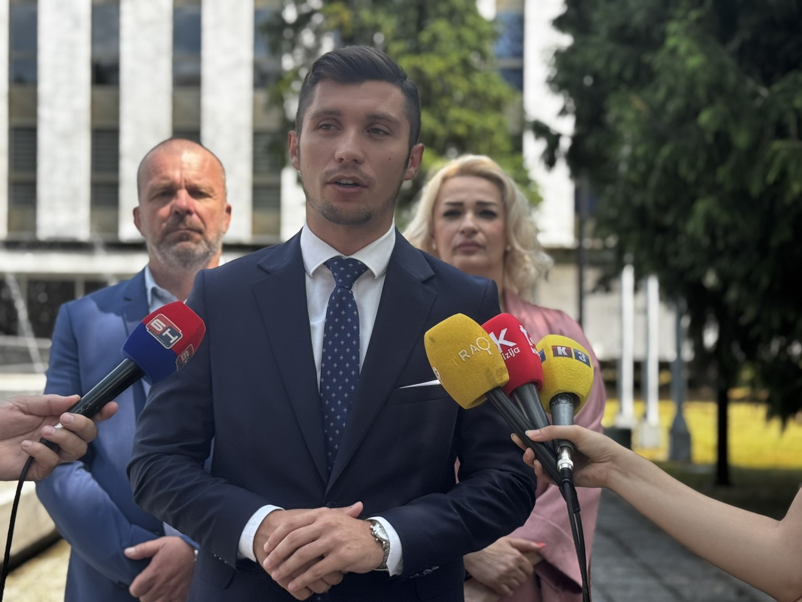 Kresojević: Vlada zabrljala, treba ispraviti nepravdu prema roditeljima njegovateljima