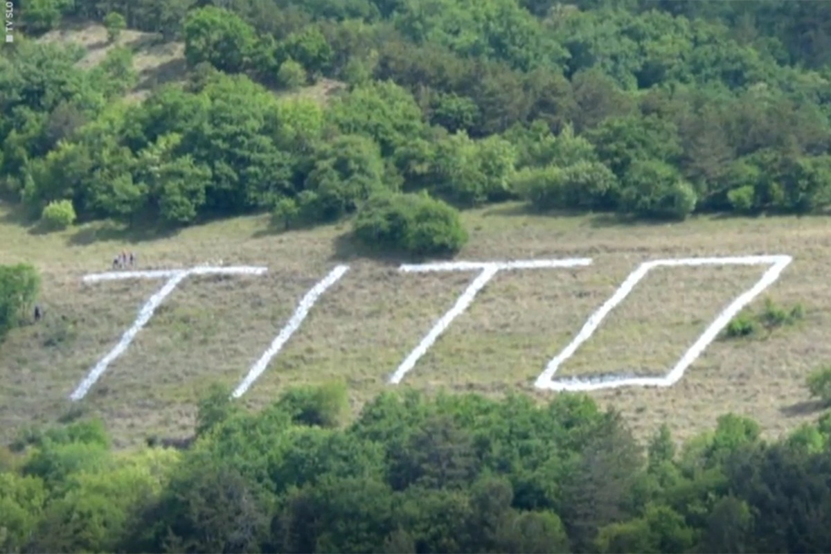 Slovenci protiv uklanjanja natpisa “Tito”: Još na brdu kod Nove Gorice, okrenut prema Italiji