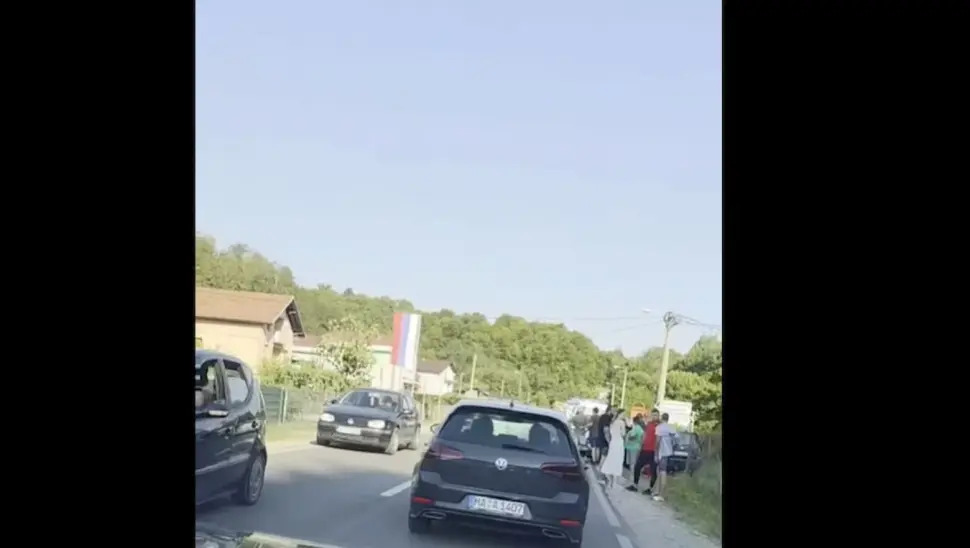Težak udes kod Banjaluke: Na terenu tri vozila Hitne pomoći i policija