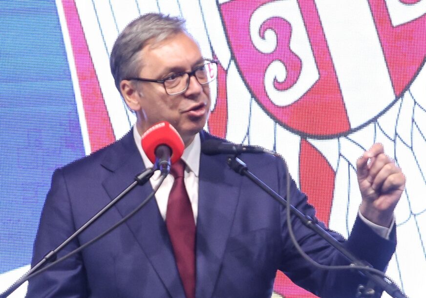 Vučić zahvalio rukovodstvu Srpske: Uvek ste uz Srbiju