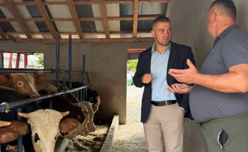 Trninić obišao poljoprivredne proizvođače u Gradišci i Laktašima