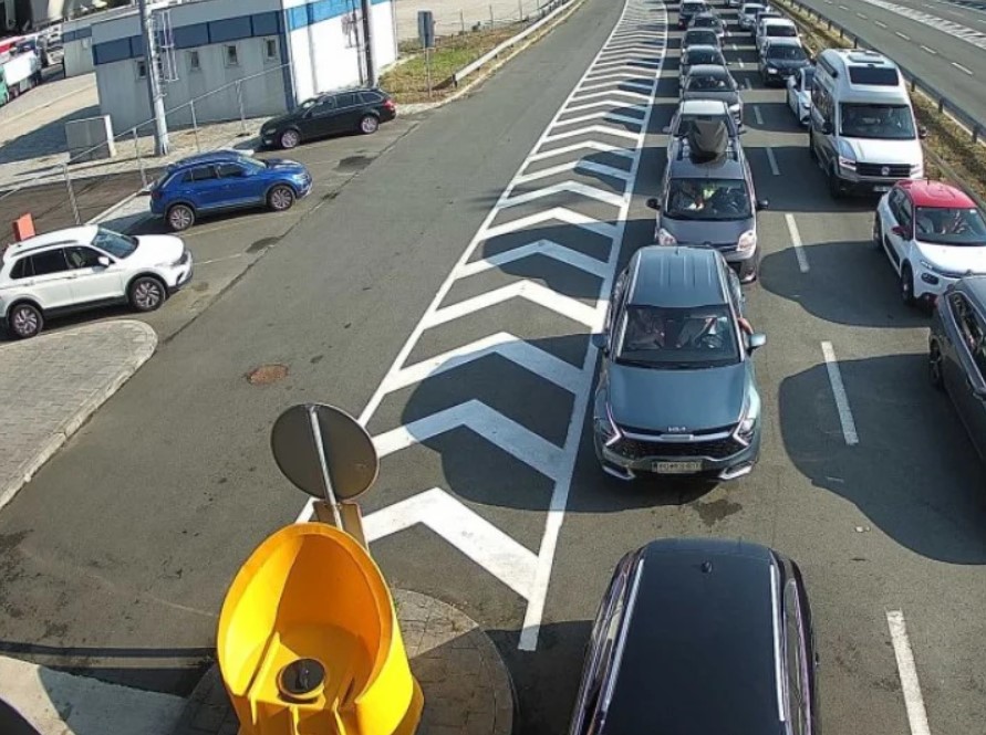 Gužve na većini graničnih prelaza