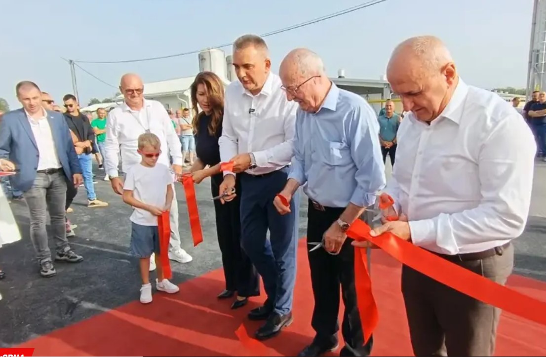 Minić otvorio novi proizvodni objekat za tov pilića u preduzeću “Andrić-farm”