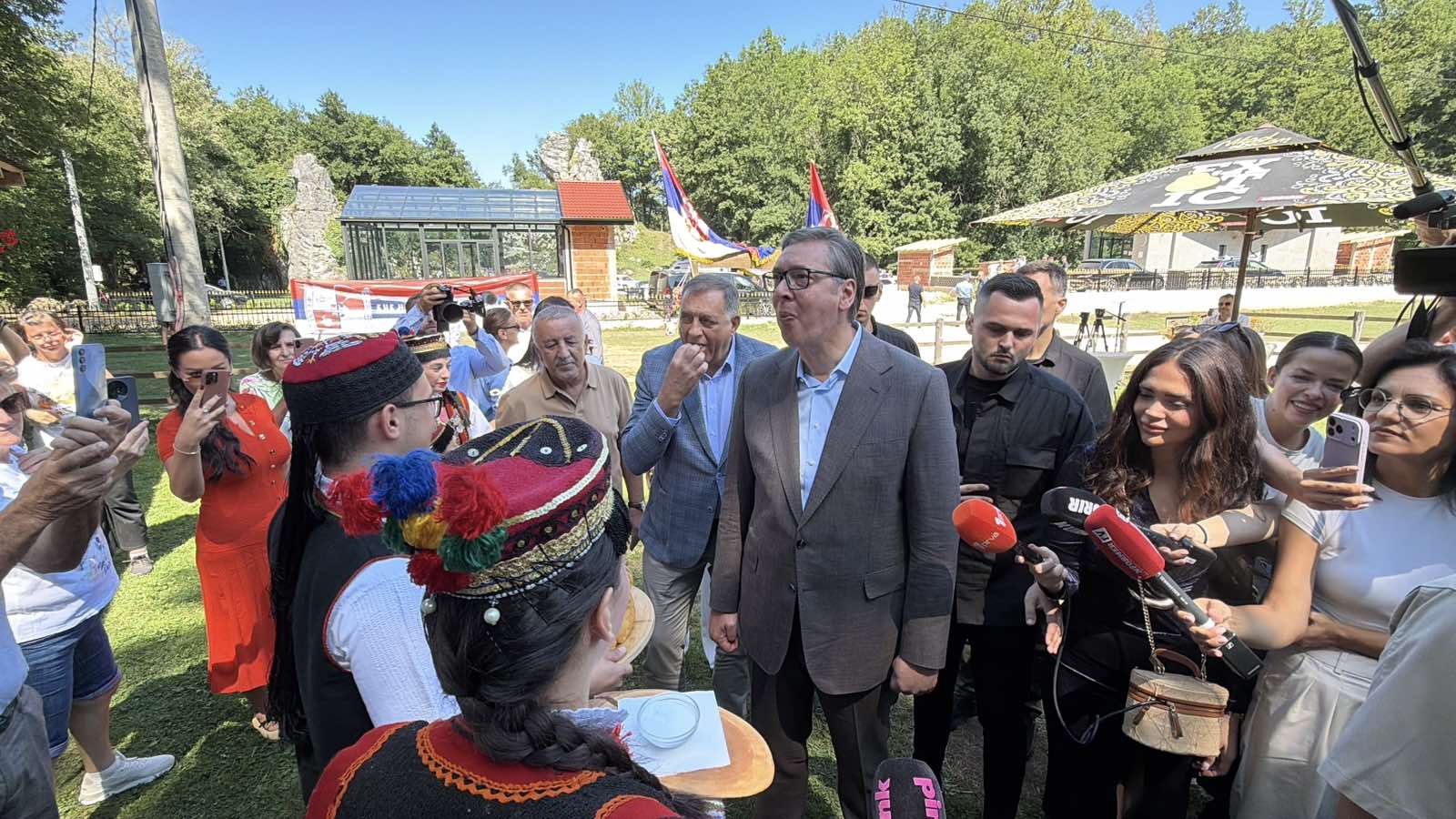 Vučić: Srpskoj moramo biti izuzetno zahvalni, uvijek je bila uz Srbiju