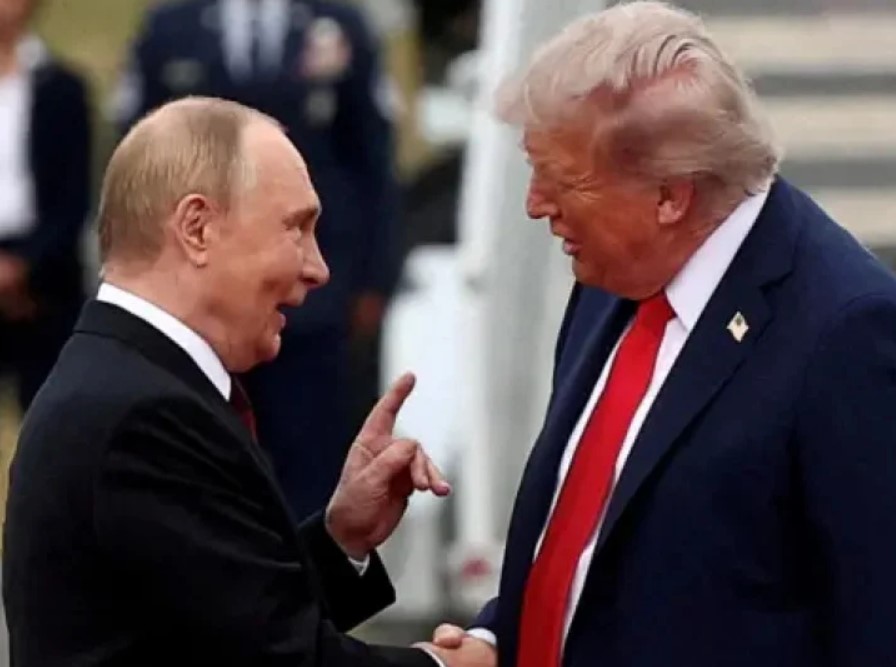 Putin i Tramp razgovarali sat vremena