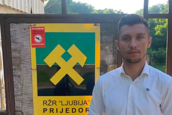 Kresojević: Fabrike se gase, a vlast 300 miliona daje Serdarovu, umjesto u nove pogone!