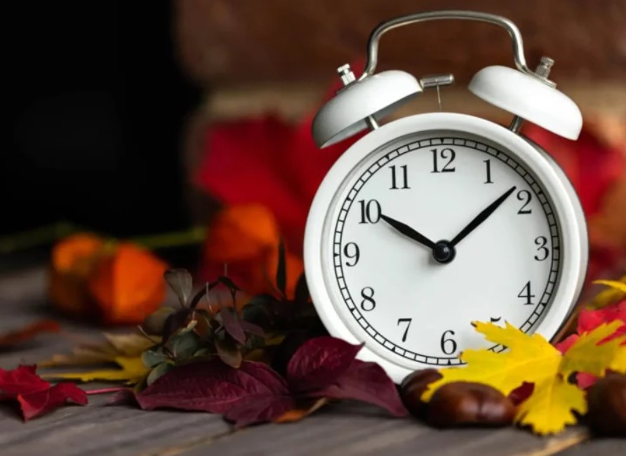 Sat pomjeramo najranije u posljednjih 11 godina: Ovo je datum kada vraćamo kazaljke i spavamo sat duže