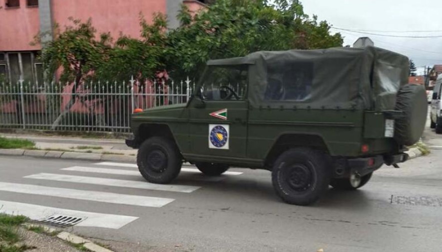 Vozilo EUFOR-a udarilo autobus i nastavilo vožnju
