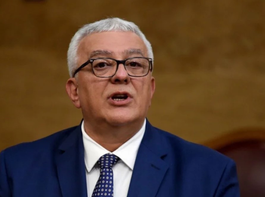 Zbog saučešća porodici generala Mladića 35 poslanika traži smjenu Mandića
