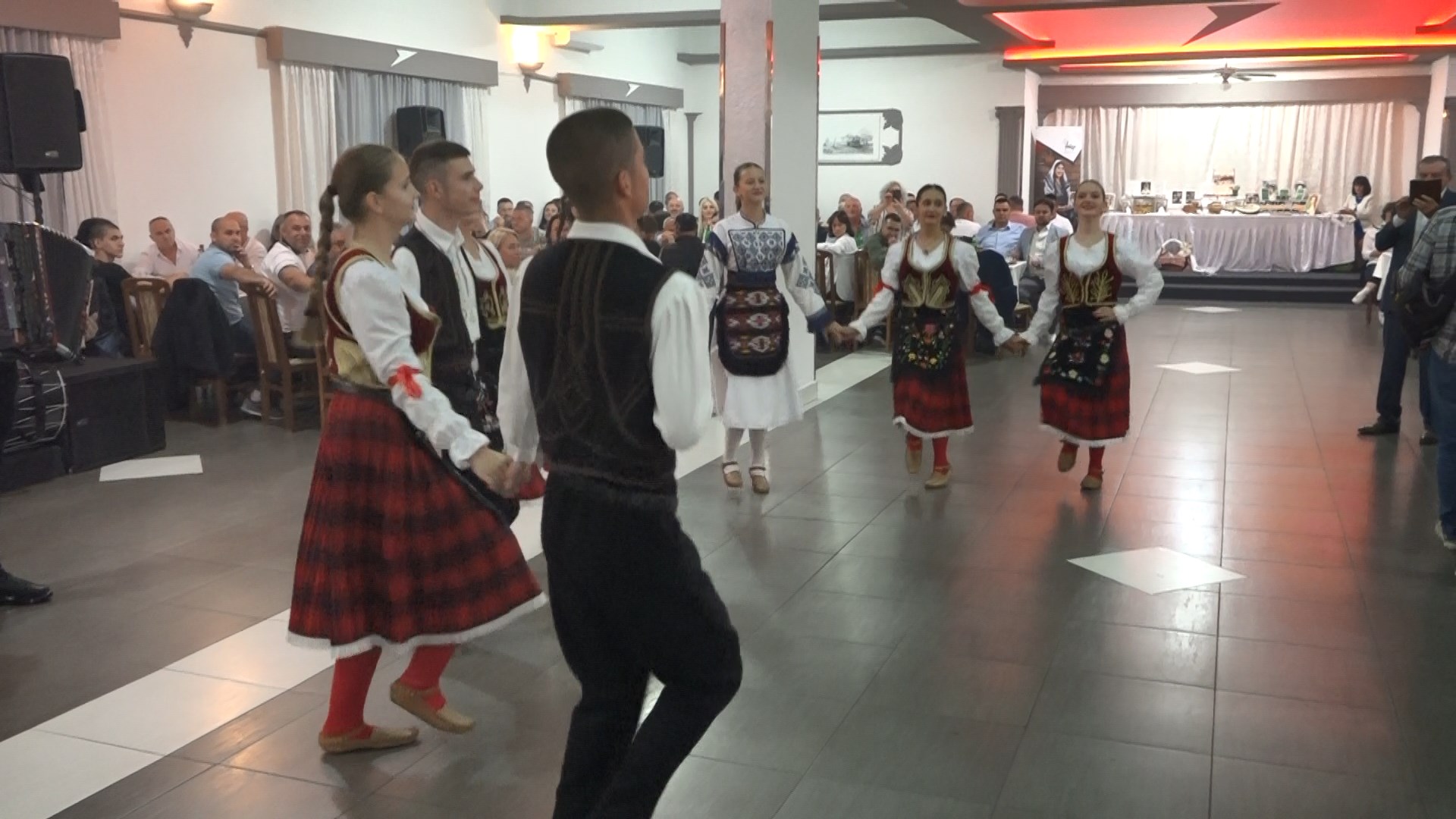 Zmijanjsko veče: Prilika da se Zmijanjci okupe, da se sačuvaju tradicija i običaji ovog kraja!