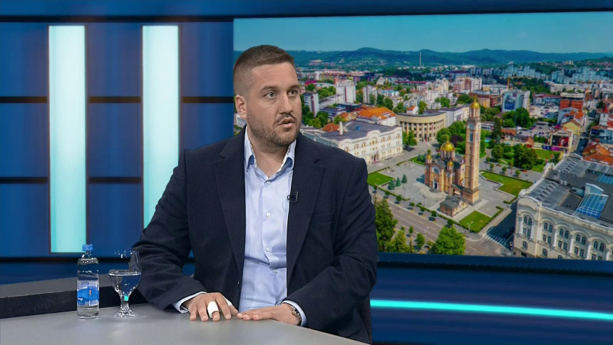 Drinić: Narod koji teško živi željan je pravde, dok vlast uzima milione (VIDEO)