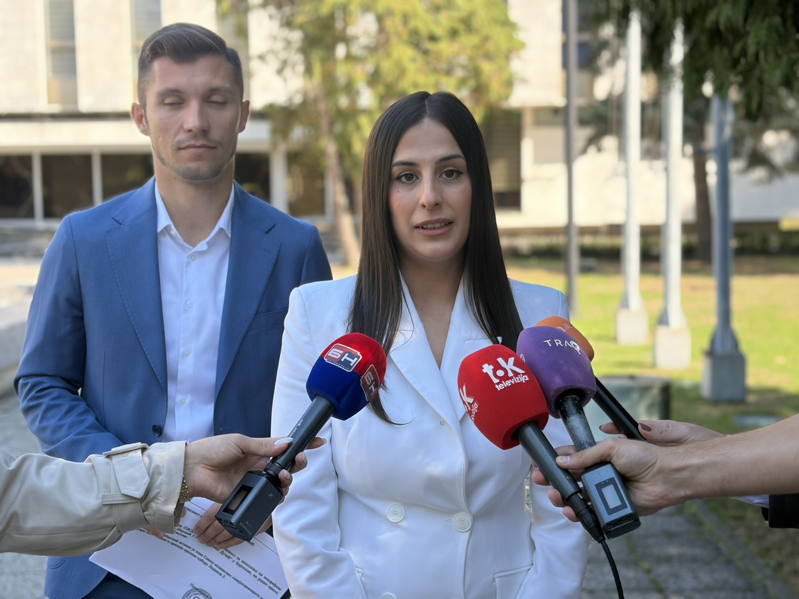 Vukomanović i Kresojević: Isti posao, a plata i do 300 KM manja
