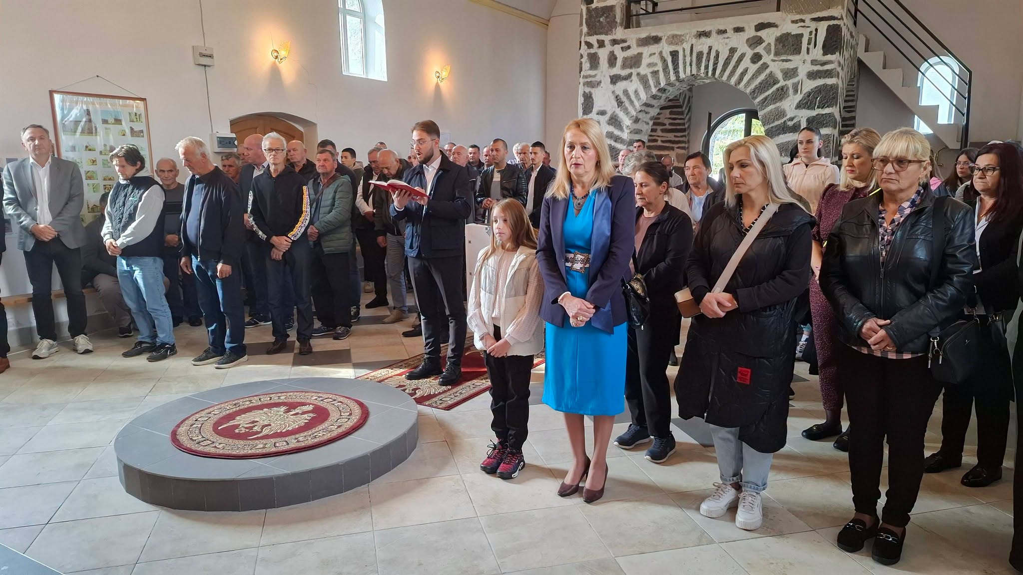 Jelašinovci: Velikim narodnim saborom obilježene dvije decenije od obnove pravoslavnog hrama u selu!