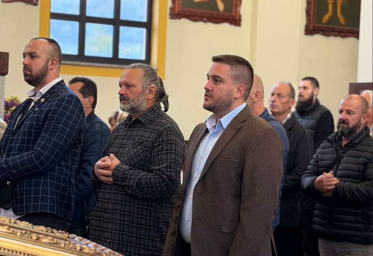 UVIJEK SA SVOJIM NARODOM: Nebojša Drinić prisustvovao slavi hrama na Laušu