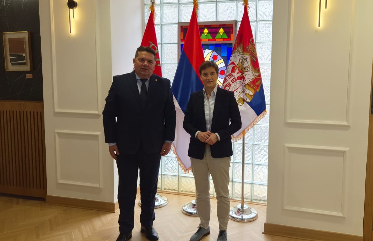 Stigla čestitka: Brnabić najavila nastavak saradnje sa Stevandićem