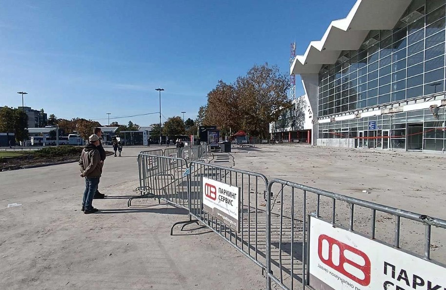U Banjaluci 16 minuta tišine za žrtve pada nadstrešnice u Novom Sadu