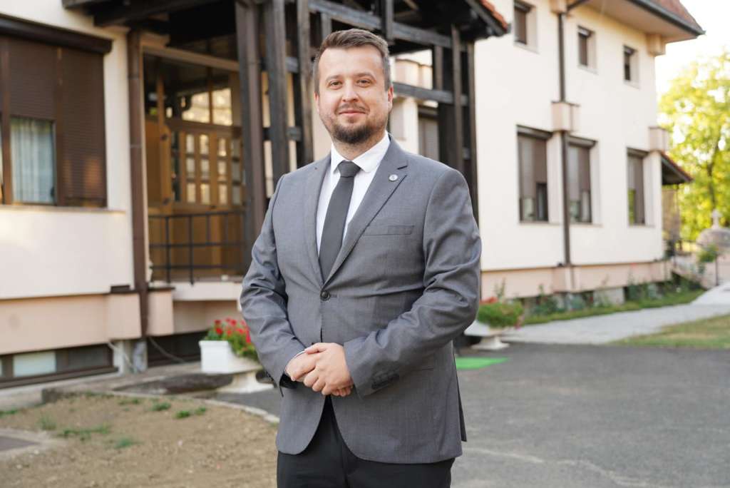 HDZ PRIZNAO IZBORNI PORAZ U REPUBLICI SRPSKOJ: Ni lična podrška Andreja Plenkovića nije pomogla Franji Jukiću!